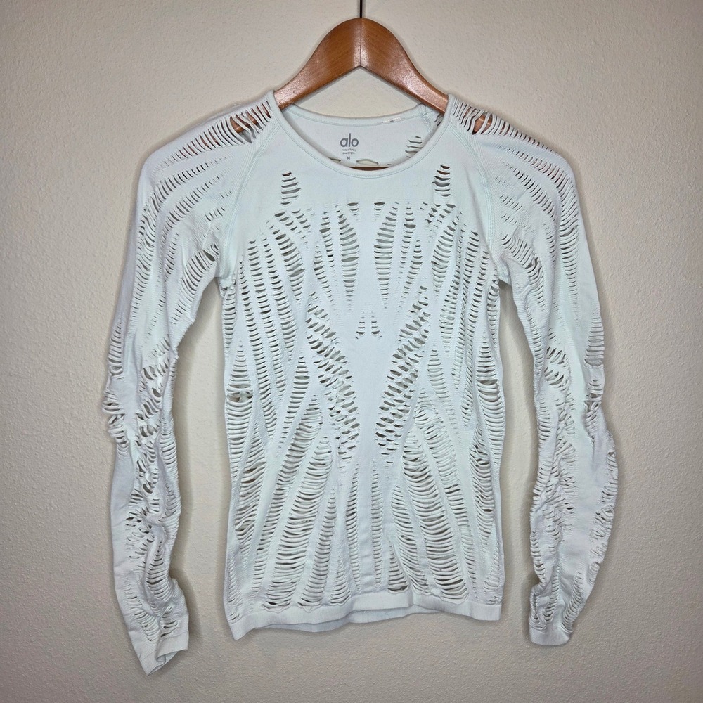 Alo Yoga Siren Long Sleeve Distressed Laser Cut Top Mint Green Womens Size M